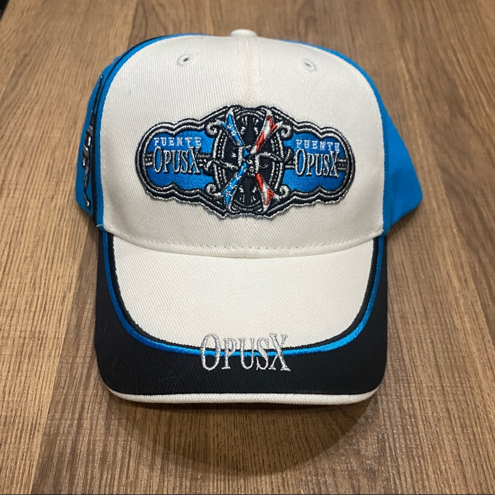 Fuentes Gently used Baseball cap mens. One size